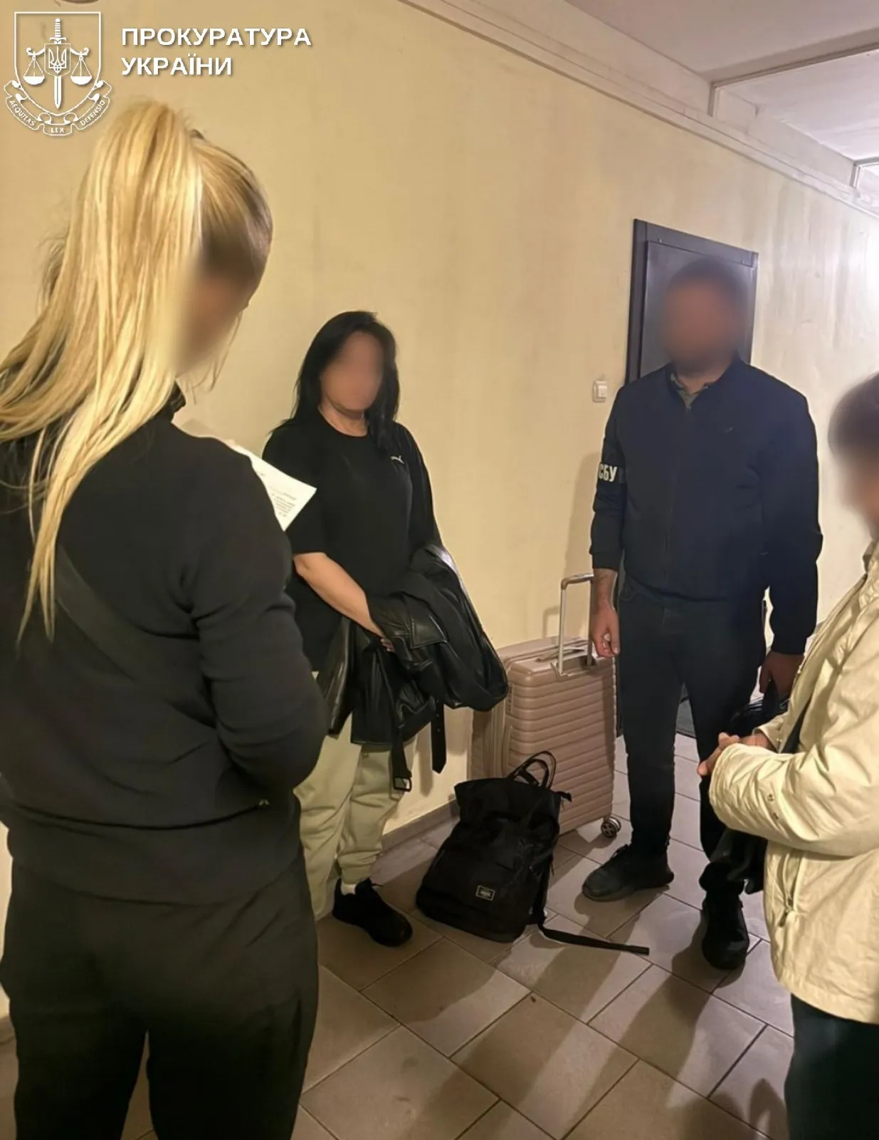 На Херсонщині викрили схему вимагання: трьом посадовцям СВА оголосили підозру