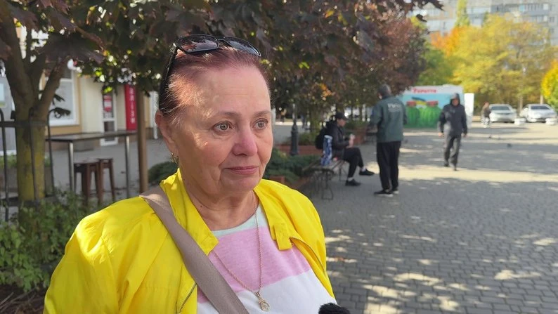 Херсонці готуються до можливих блекаутів: купують генератори, павербанки та ліхтарі