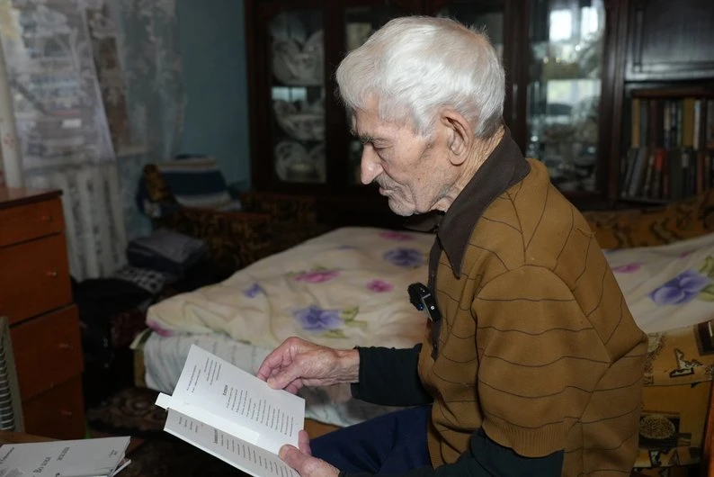 Під обстрілами, але з добром у серці: як херсонські соцпрацівники допомагають самотнім людям