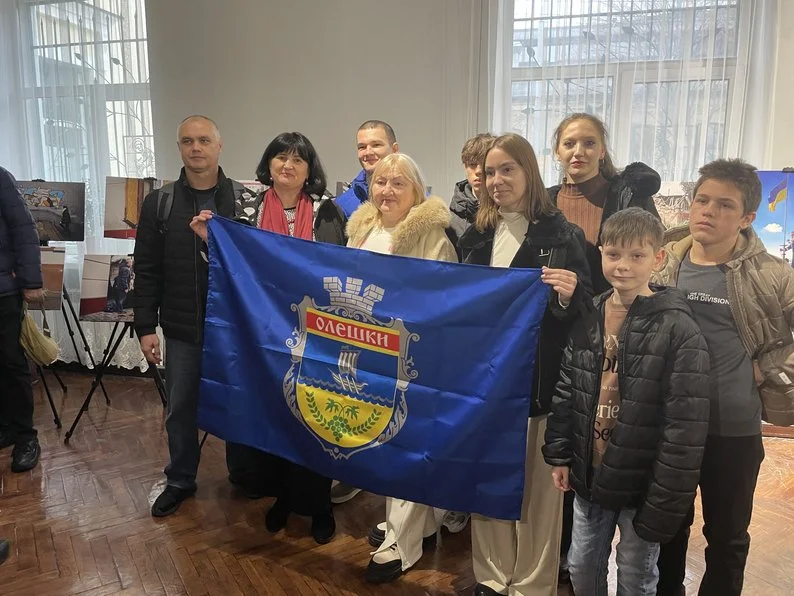 У Києві херсонці відзначили третю річницю визволення правобережжя: мистецтво, спогади і віра у перемогу