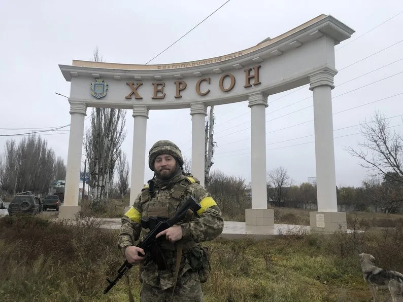 «Атмосфера рідності»: військовий 28-ї бригади поділився спогадами про звільнення Херсона