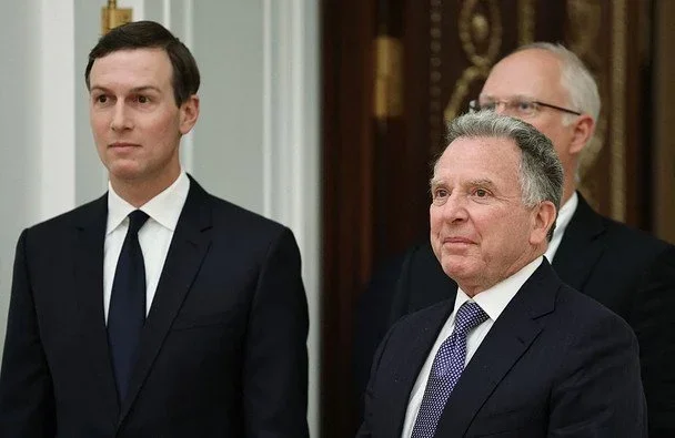 Ніч у Кремлі без миру: як Путін використав посланців Трампа у своїй грі