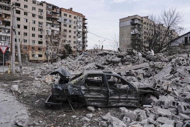 Ніч у Кремлі без миру: як Путін використав посланців Трампа у своїй грі
