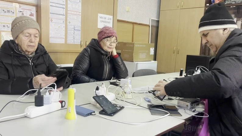 Життя без світла: як Херсон адаптується до блекауту після нічної атаки