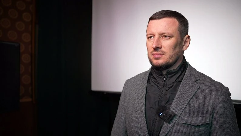 Укриття замість кінозалу: у Херсоні показали фільм про повітря, війну та здоров’я містян