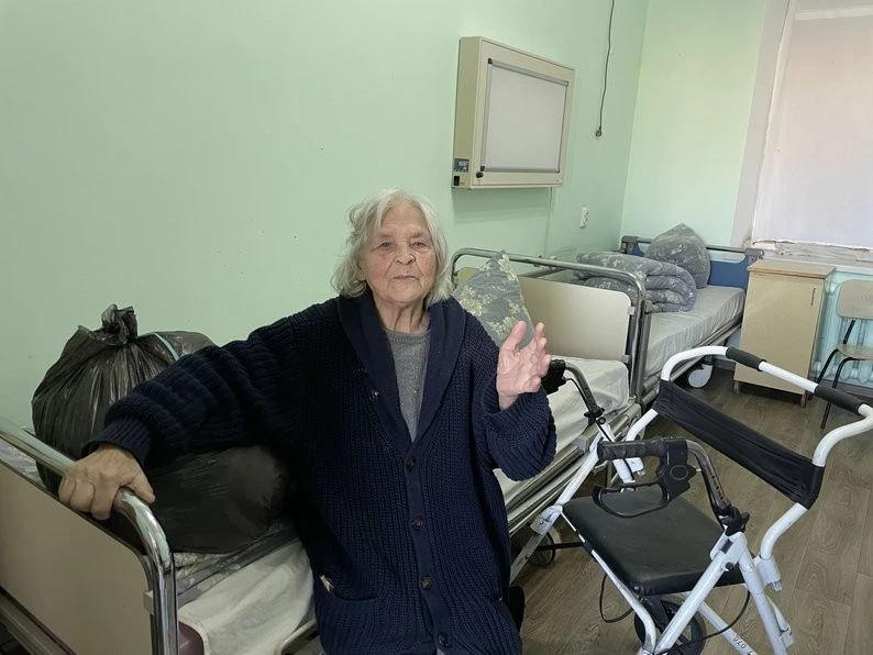 Сам на сам із війною: як херсонка прожила рік у будинку під обстрілами