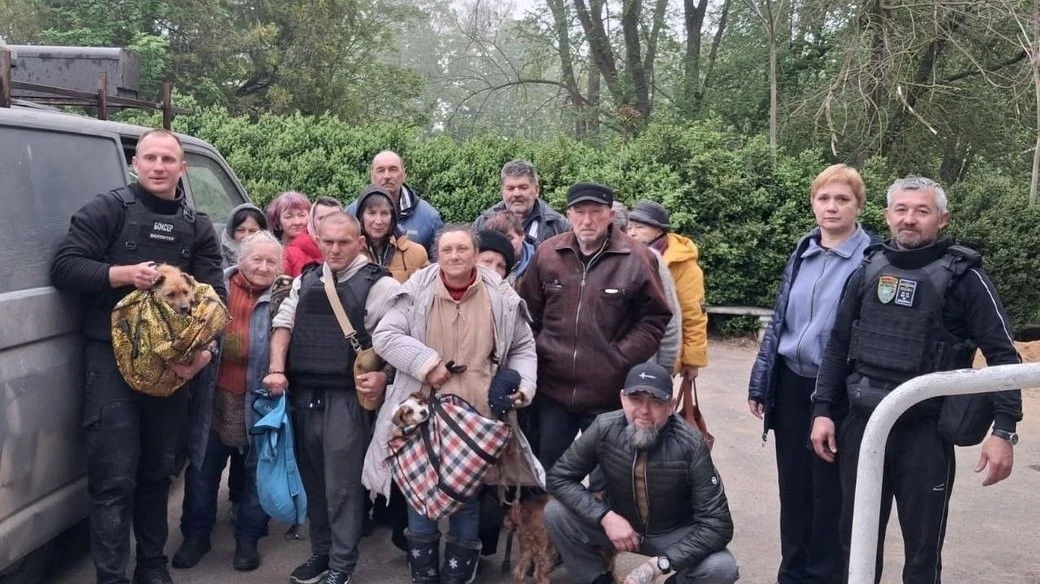 Порятунок із лінії вогню: чергова група жителів Берислава виїхала в безпеку