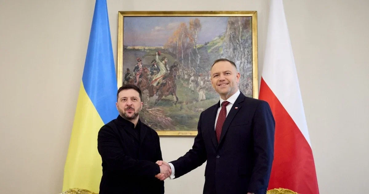Зеленський відреагував на кризу у відносинах із Польщею та закликав Навроцького до деескалації