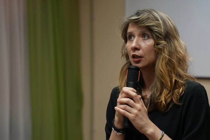 Зброя проти травми: у Херсоні презентували документальну стрічку про катівні та насильство