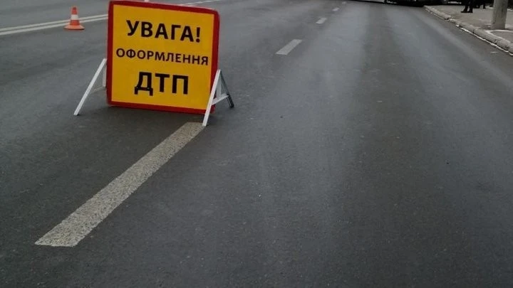 Трагедія під час конвоювання: у ДТП на Миколаївщині загинули правоохоронець та підсудний
