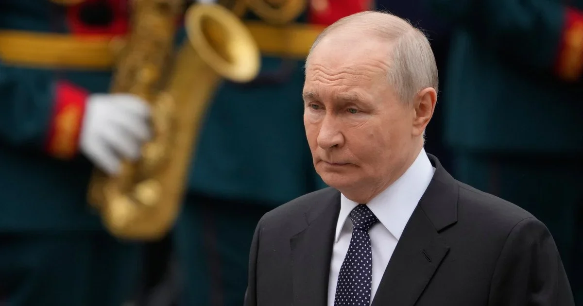 Російські еліти тікають від експропріації на тлі падіння рейтингів Путіна